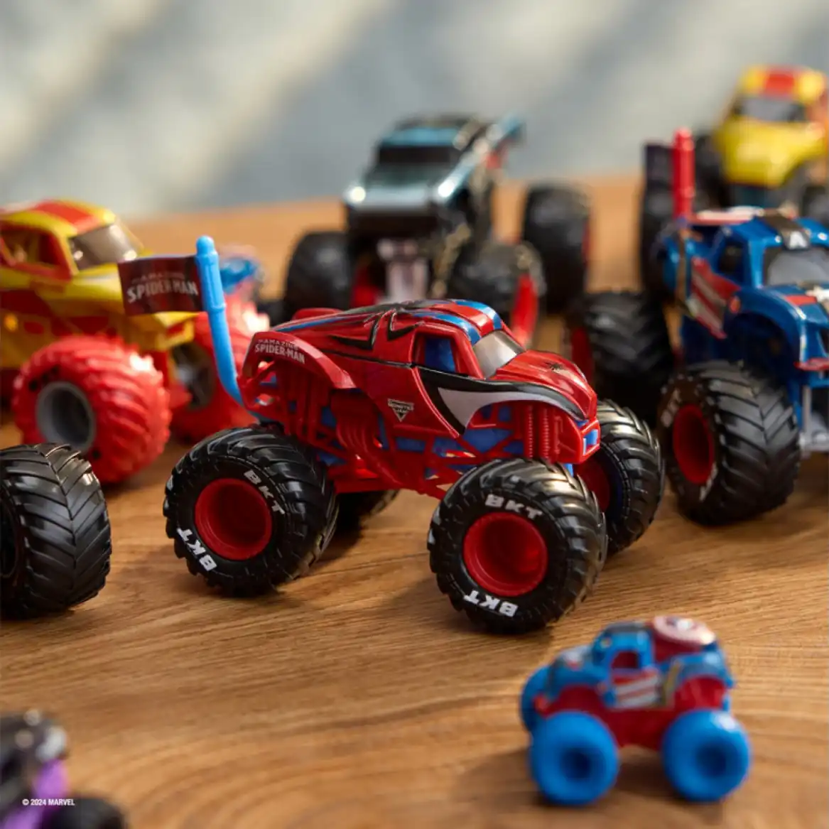 Organisez une fête Monster Jam inoubliable avec des amis.