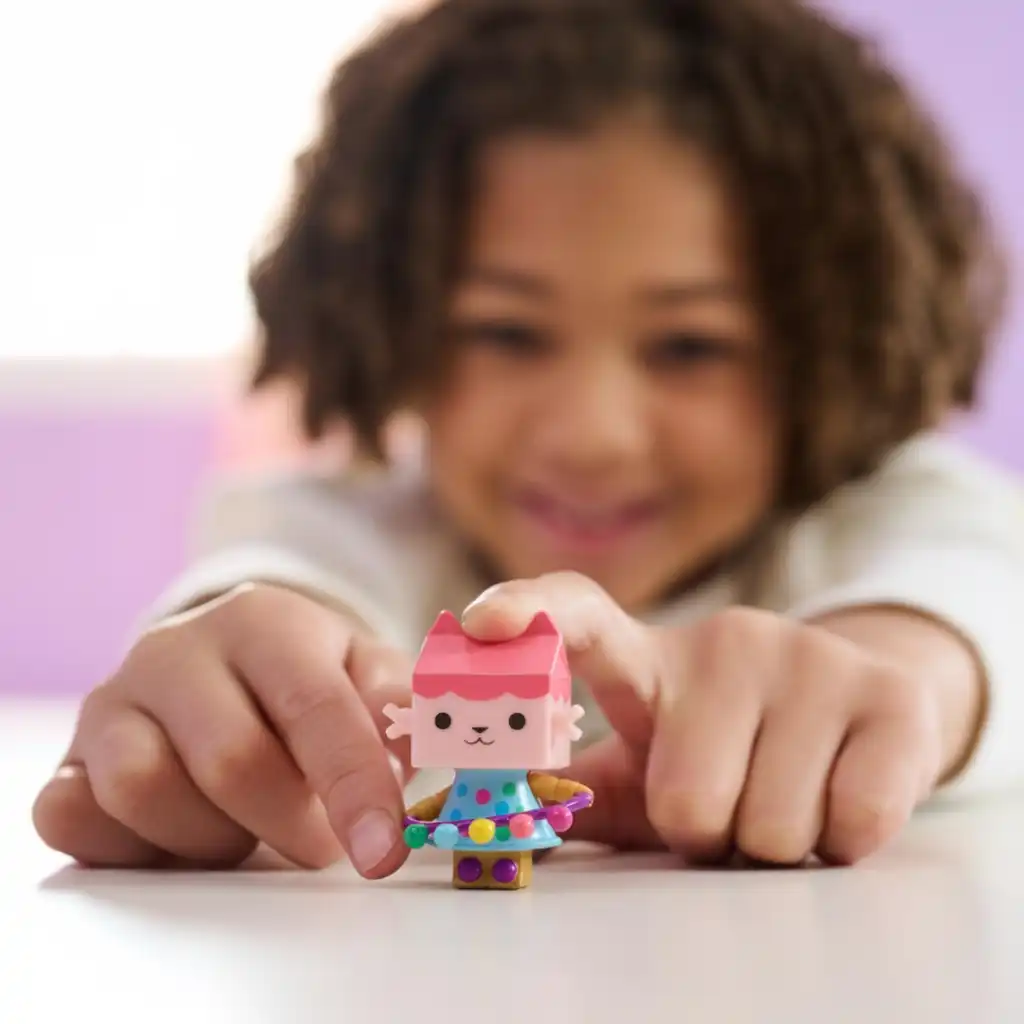 Améliorez l'habileté des enfants grâce aux fonctions mécaniques amusantes de l'ensemble.