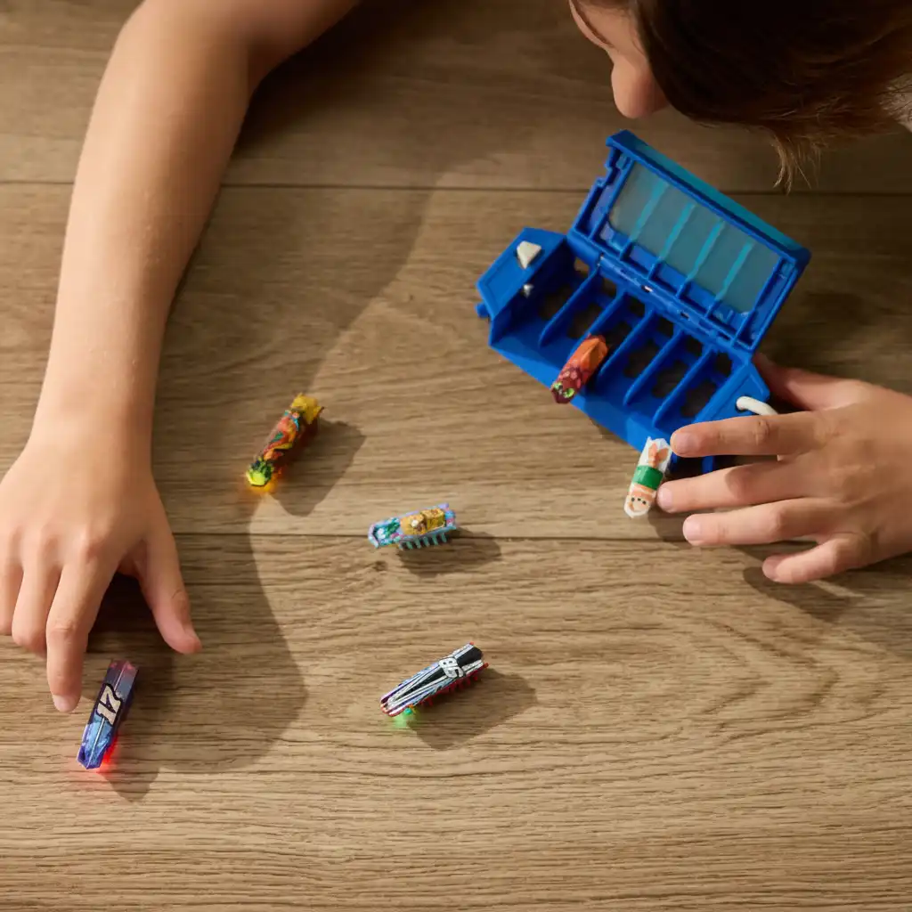 Développez votre créativité en construisant vos propres mondes robotiques.